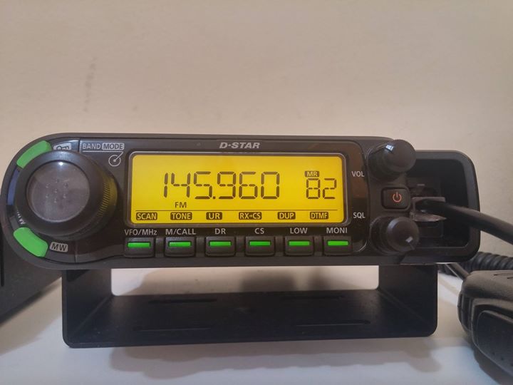 ID880H DSTAR RADIOTROCA